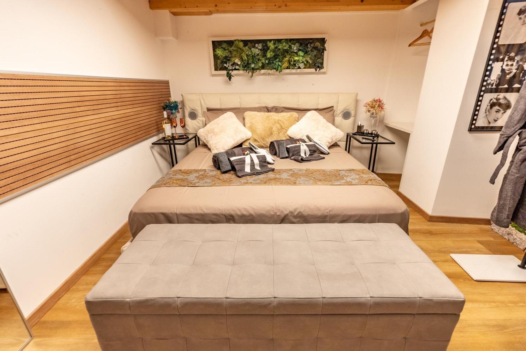 Luxe & Central Haven - Jacuzzi, Sauna, Steam, Private Parking Como Zewnętrze zdjęcie